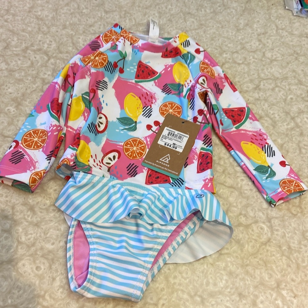Ripzone infant rashguard and bottoms